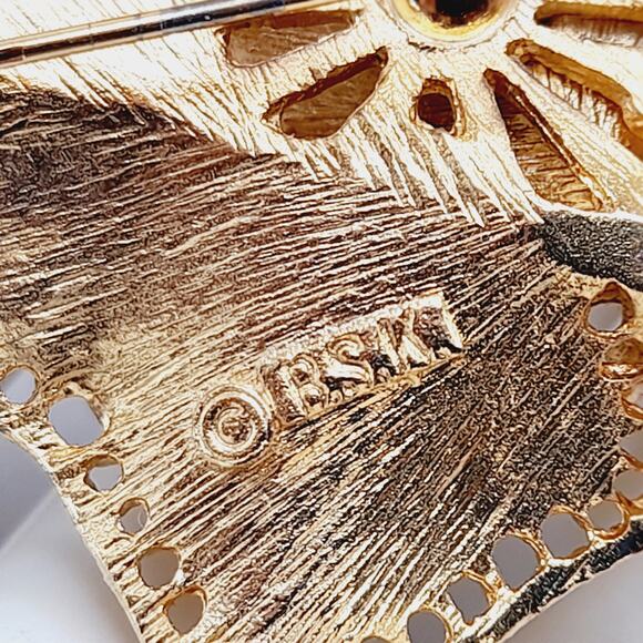 Vintage B.S.K. Gold Plated Leaf Brooch, Textured Double Leaf Design, 2 Inches - Picture 4 of 7